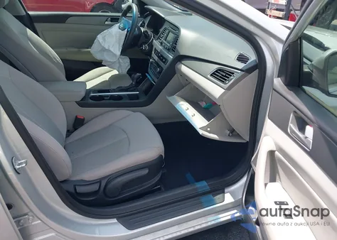 2015 Hyundai Sonata Se z USA, uszkodzony, nr VIN 5NPE24AF0FH199377